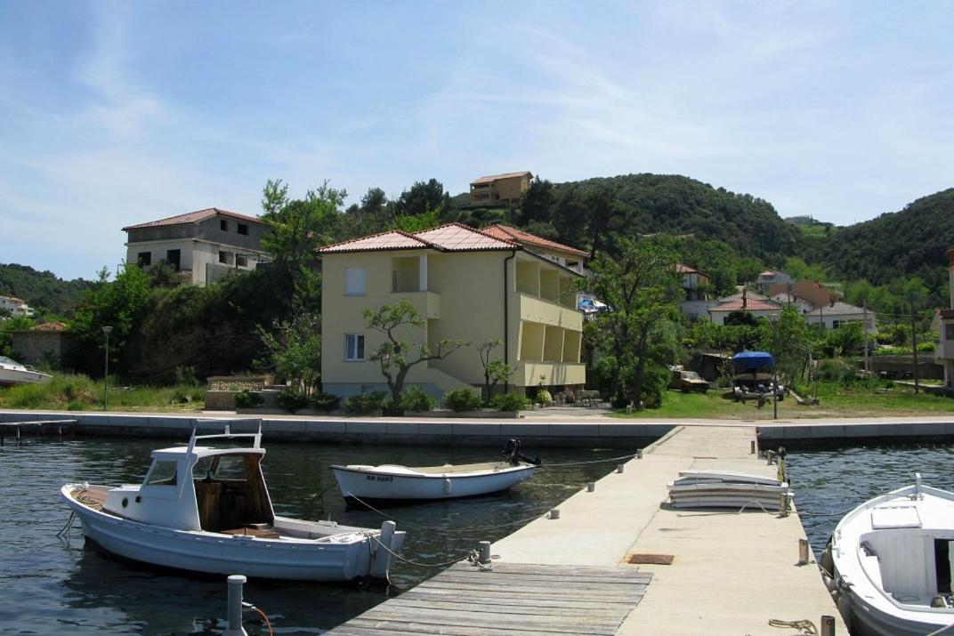 Apartments By The Sea Supetarska Draga - Donja, Rab - 11769 Εξωτερικό φωτογραφία