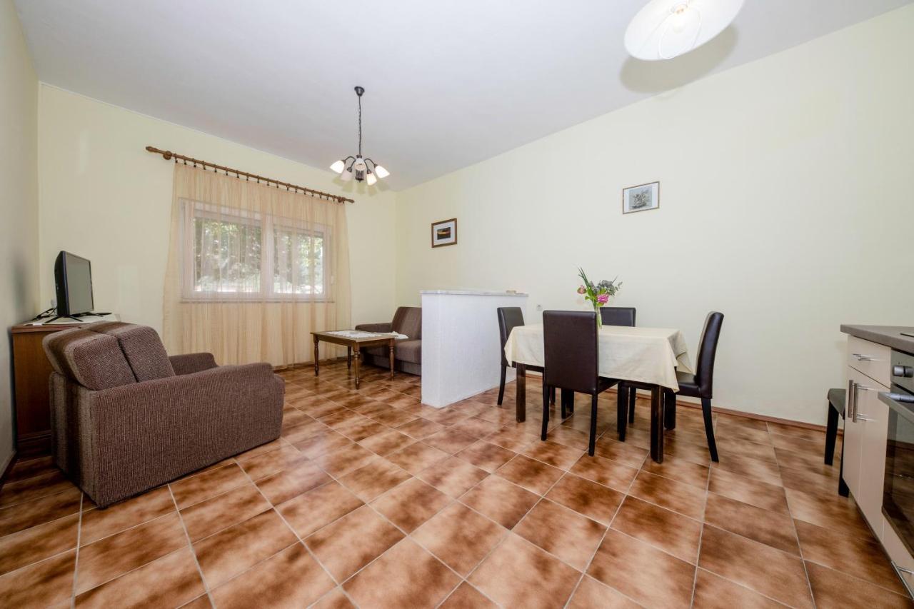 Apartments By The Sea Supetarska Draga - Donja, Rab - 11769 Εξωτερικό φωτογραφία