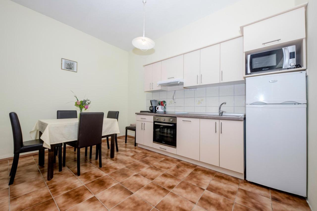 Apartments By The Sea Supetarska Draga - Donja, Rab - 11769 Εξωτερικό φωτογραφία