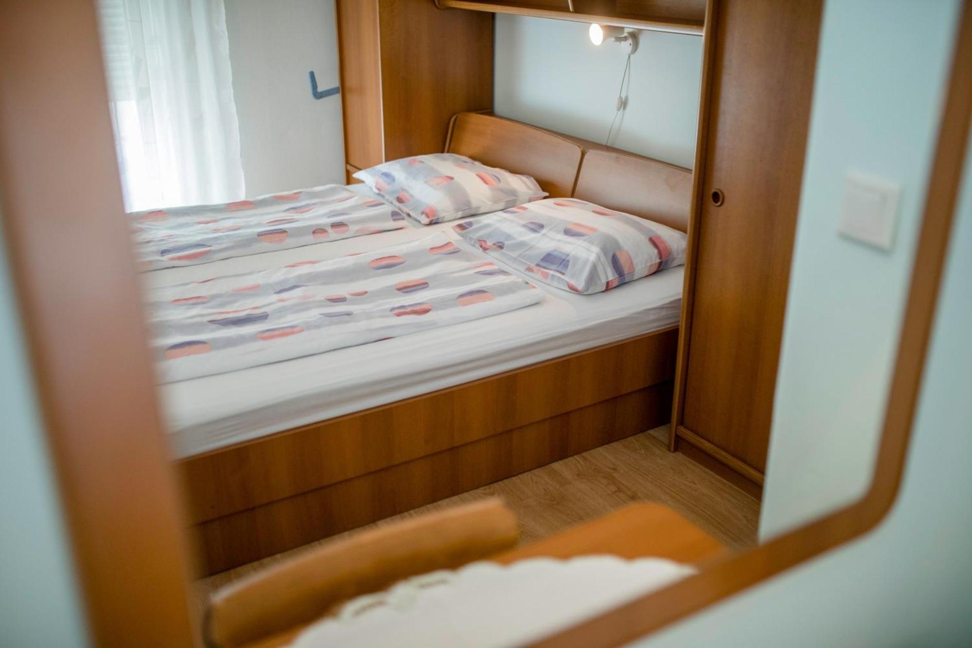 Apartments By The Sea Supetarska Draga - Donja, Rab - 11769 Δωμάτιο φωτογραφία