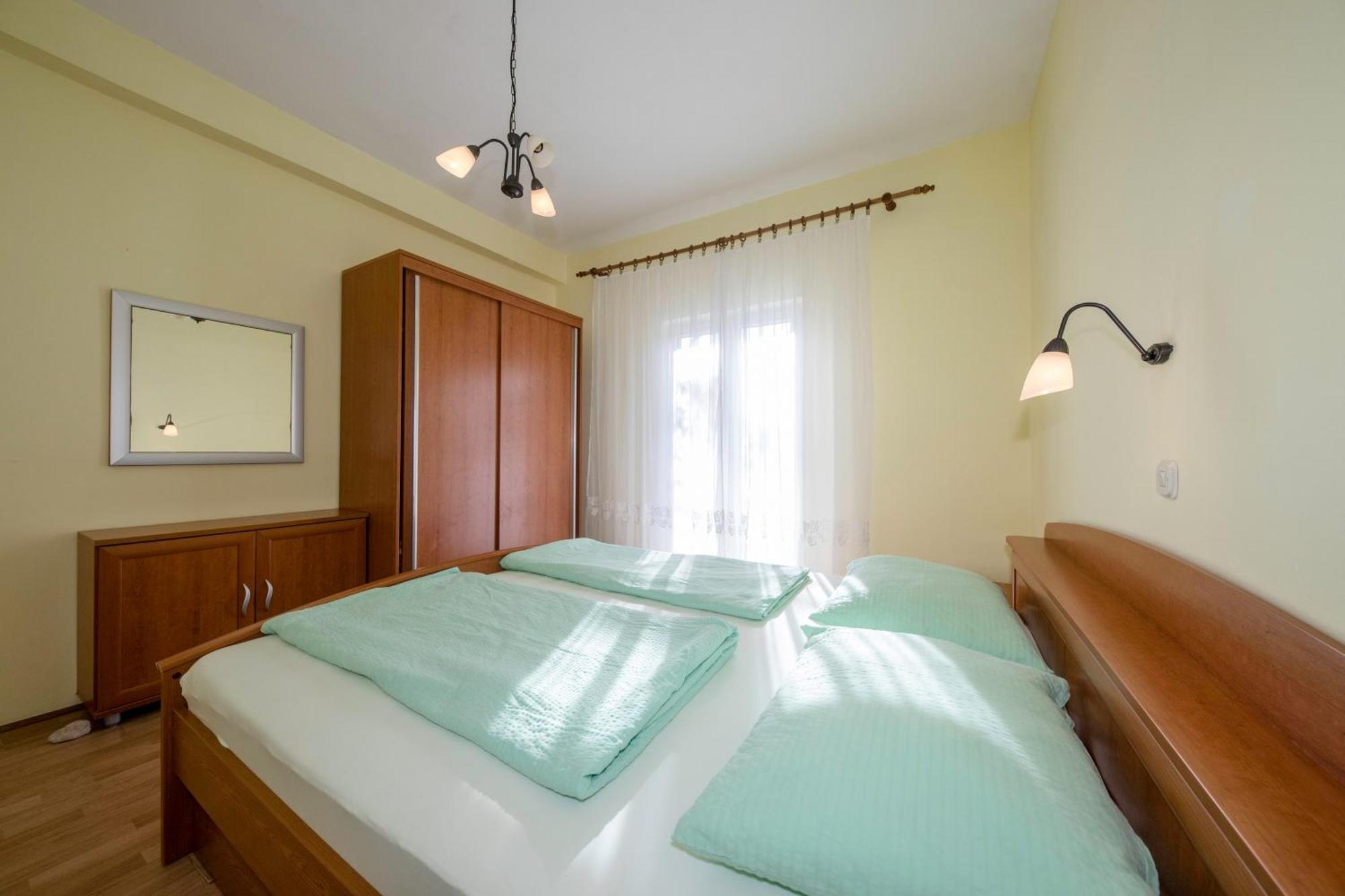 Apartments By The Sea Supetarska Draga - Donja, Rab - 11769 Δωμάτιο φωτογραφία